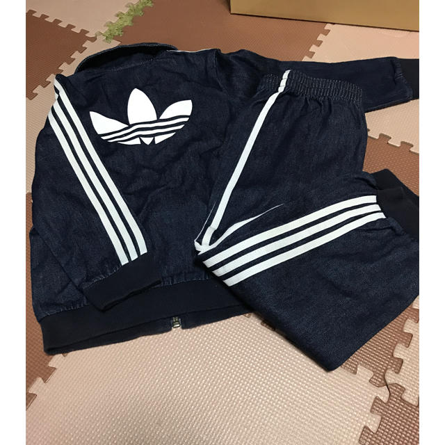 adidas キッズ デニム生地 セットアップ