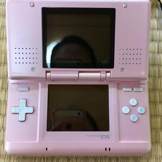 ニンテンドーDS(ニンテンドーDS)のNintendo DS 初代 ピンク エンタメ/ホビーのゲームソフト/ゲーム機本体(携帯用ゲーム機本体)の商品写真