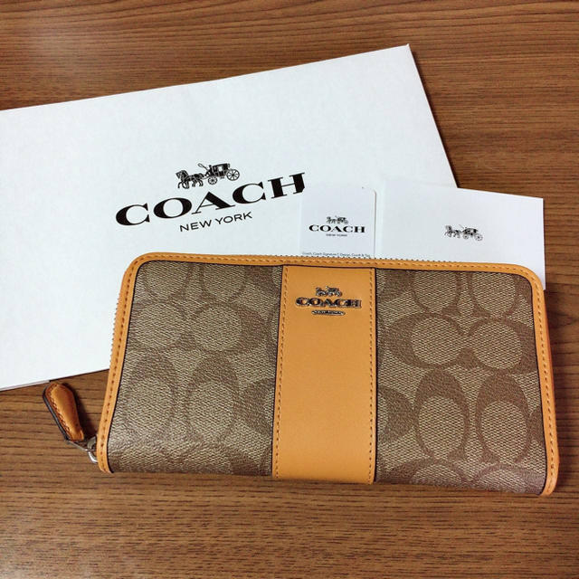 財布【新品】最新作★ COACH 長財布 カーキ イエロー