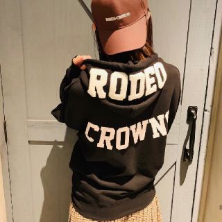 ロデオクラウンズワイドボウル(RODEO CROWNS WIDE BOWL)の新品ブラック RPGビッグパーカー フリーサイズ(パーカー)