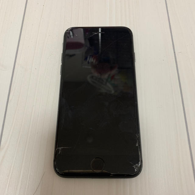 Apple(アップル)のiPhone8 ジャンク品 スマホ/家電/カメラのスマートフォン/携帯電話(スマートフォン本体)の商品写真