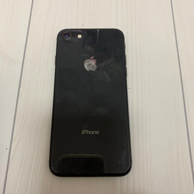 Apple(アップル)のiPhone8 ジャンク品 スマホ/家電/カメラのスマートフォン/携帯電話(スマートフォン本体)の商品写真