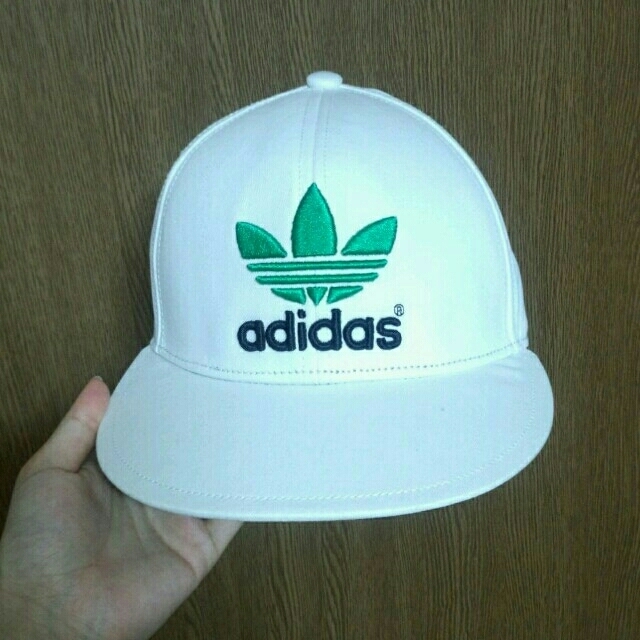 adidas(アディダス)のadidas　whitecap レディースの帽子(キャップ)の商品写真