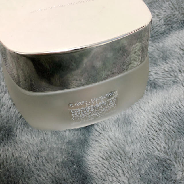 DE LA MER(ドゥラメール)のR様専用ドゥ・ラ・メール パウダー 新品 コスメ/美容のベースメイク/化粧品(フェイスパウダー)の商品写真