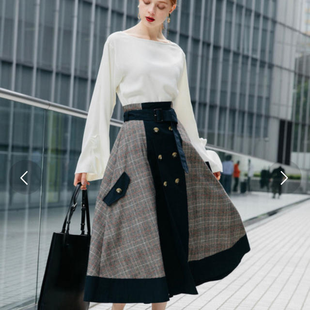 Ameri VINTAGE(アメリヴィンテージ)のCHECK TRENCH SKIRT【ここあ専用】 レディースのスカート(ロングスカート)の商品写真