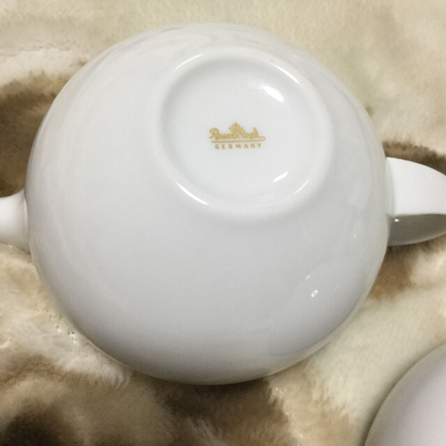 Rosenthal(ローゼンタール)のローゼンタール  クリーマー＆シュガーポット＆トレー   3点セット   インテリア/住まい/日用品のキッチン/食器(食器)の商品写真