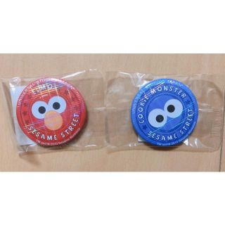 セサミストリート(SESAME STREET)のエルモ クッキーモンスター 缶バッジ USJ(バッジ/ピンバッジ)