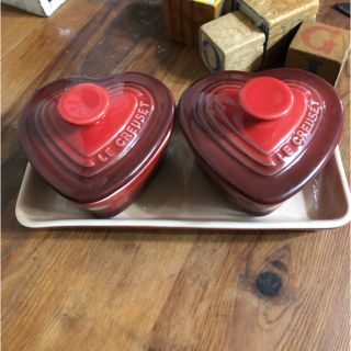 ルクルーゼ(LE CREUSET)のル・クルーゼハート型ココット 【新品・未使用】(食器)