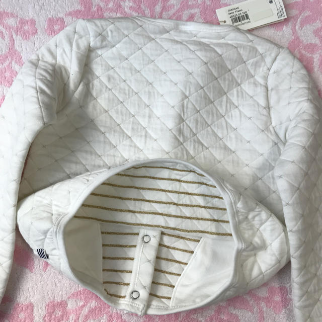 PETIT BATEAU(プチバトー)の☆SALE☆ 新品 プチバトー♡ チュビックキルティングカーディガン 6ans キッズ/ベビー/マタニティのキッズ服女の子用(90cm~)(カーディガン)の商品写真