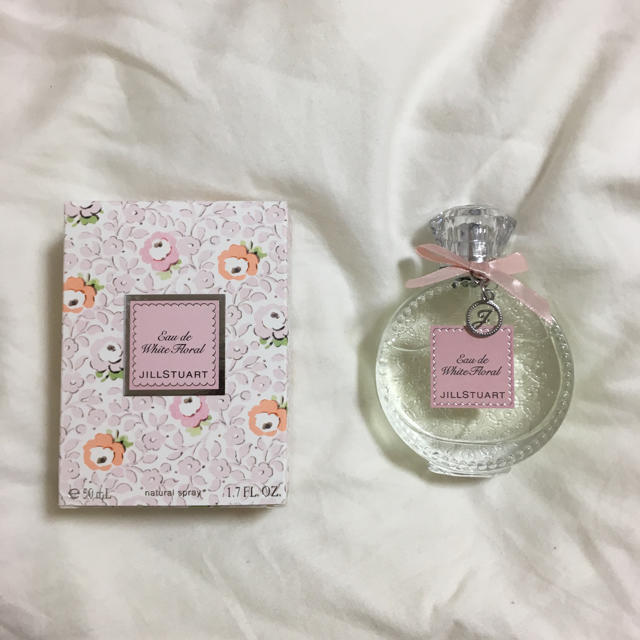 JILLSTUART(ジルスチュアート)のJILLSTUART 香水 50ml コスメ/美容の香水(香水(女性用))の商品写真