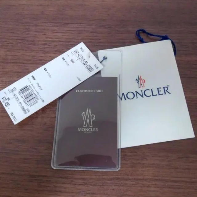 MONCLER(モンクレール)のMONCLER　タグ メンズのジャケット/アウター(ダウンジャケット)の商品写真