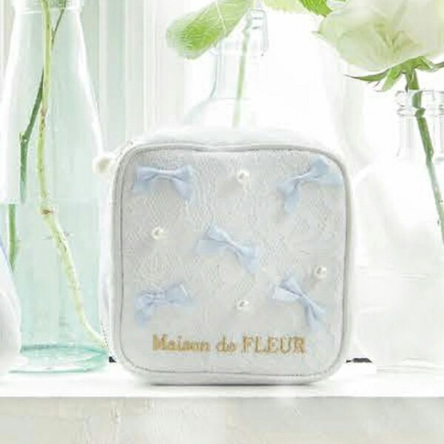 Maison de FLEUR(メゾンドフルール)のMaison de FLEUR☆マリアージュ マルチケース✨✨ レディースのファッション小物(ポーチ)の商品写真