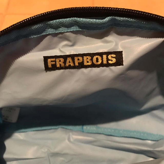 FRAPBOIS(フラボア)の【中古】FRAPBOIS ショルダーバッグ メンズのバッグ(ショルダーバッグ)の商品写真