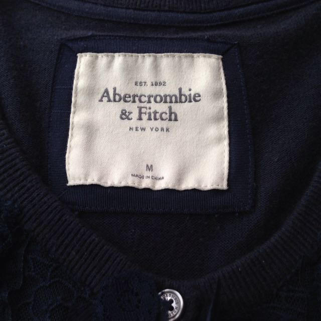 Abercrombie&Fitch(アバクロンビーアンドフィッチ)のアバクロ レースカーディガン レディースのトップス(カーディガン)の商品写真