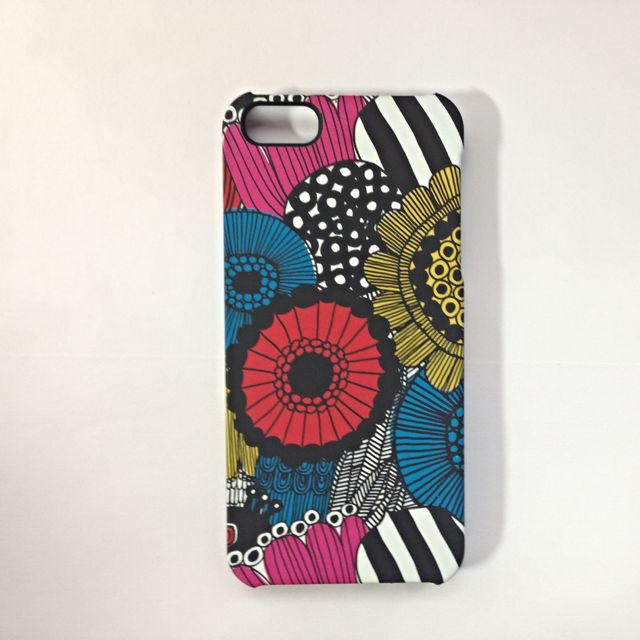 marimekko(マリメッコ)のマリメッコiPhone5・5s用ケース スマホ/家電/カメラのスマホアクセサリー(モバイルケース/カバー)の商品写真