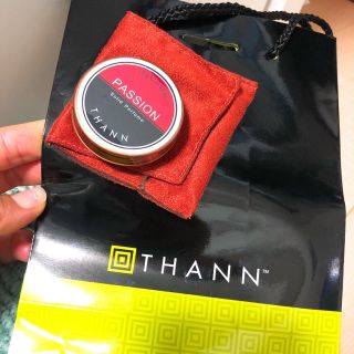 タン(THANN)の【新品未使用 】THANN ソリッドパフューム パッション(香水(女性用))