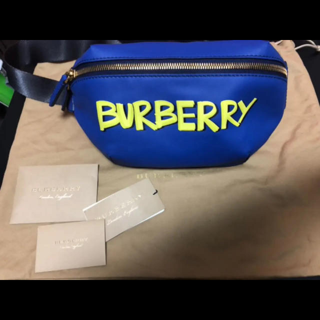 BURBERRY - バーバリー  グラフィティ バムバッグ ボディバッグ 定価135000円