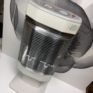 ダイキン(DAIKIN)の★遠赤外線★ ダイキン セラムヒート erft11ks  2009年製(電気ヒーター)