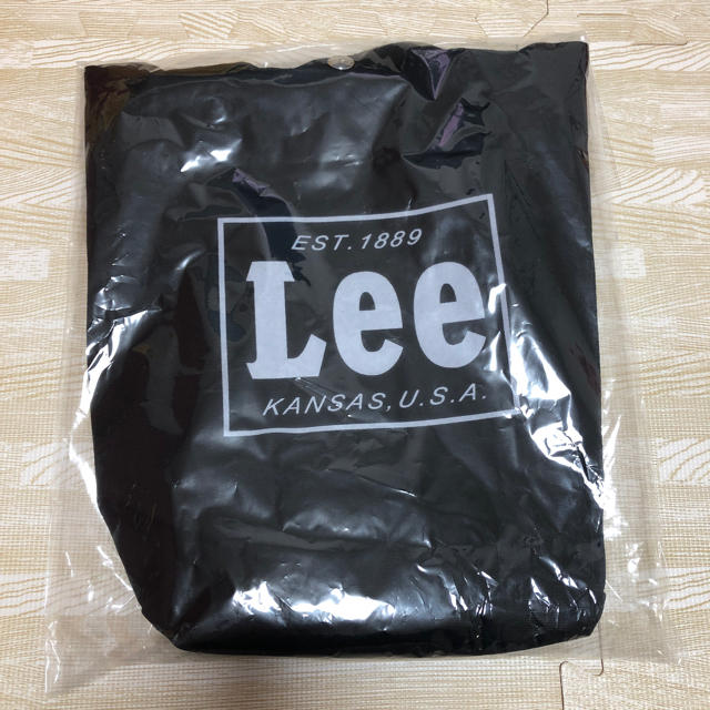 Lee(リー)のみぃ大佐様 専用 Lee トートバッグ 新品未使用 レディースのバッグ(トートバッグ)の商品写真