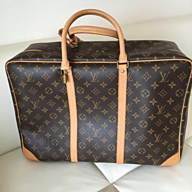 おトク情報がいっぱい! LOUIS VUITTON - 値下げしました!ルイ