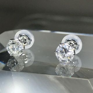 ダイヤモンド 0.６１１ct 一粒 スタッド ダイヤモンドピアス☆３２万円(ピアス)