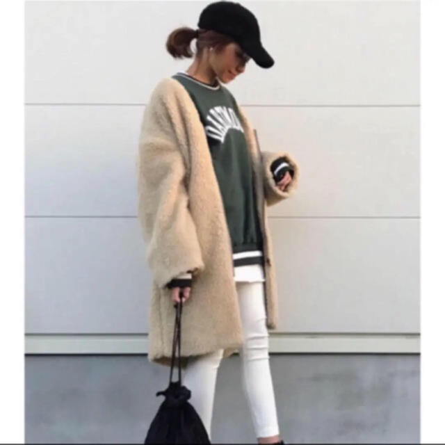 TODAYFUL(トゥデイフル)のボナペティ ボアコート  アングリッド MOUSSY レディースのジャケット/アウター(ロングコート)の商品写真