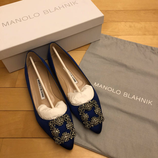 MANOLO BLAHNIK(マノロブラニク)のりいちゃん様専用【新品未使用】MANOLO BLAHNIK HANGISHI レディースの靴/シューズ(ハイヒール/パンプス)の商品写真