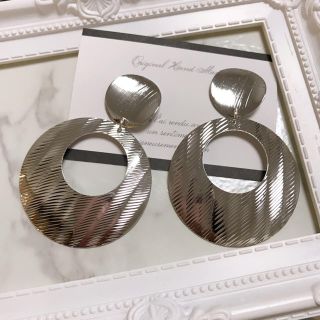 アメリヴィンテージ(Ameri VINTAGE)のsilver pierce earring＊シルバー＊大ぶり(ピアス)