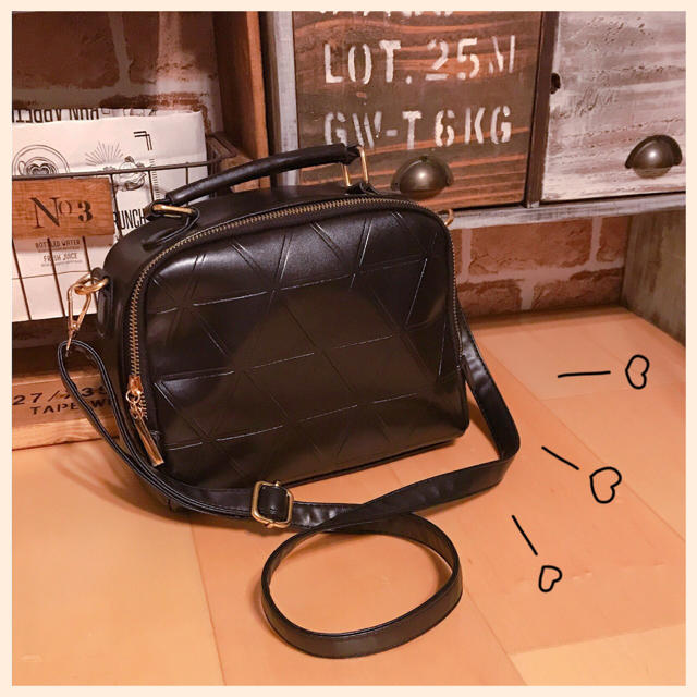 dholic(ディーホリック)の2way♥ 大容量 BLACK ショルダーバッグ レディースのバッグ(ショルダーバッグ)の商品写真