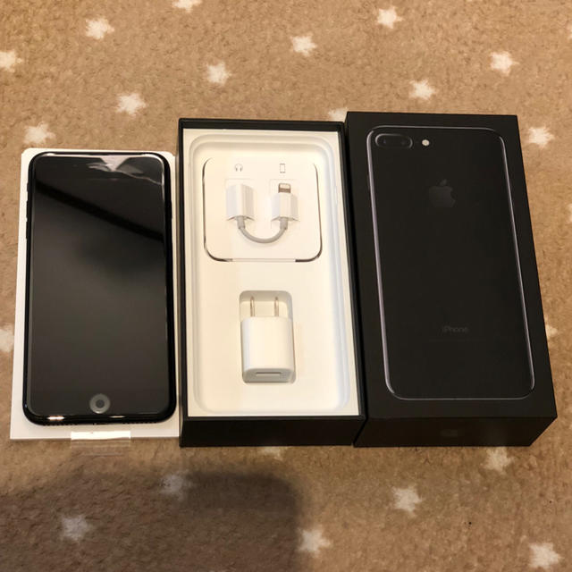 iPhone 7plus jet black simフリー