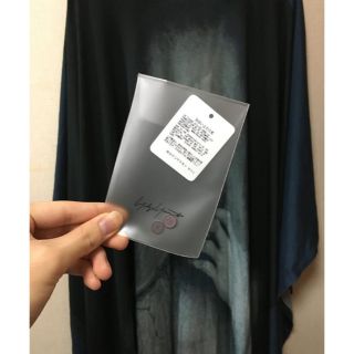 ヨウジヤマモト(Yohji Yamamoto)のYohji Yamamoto 内田すずめ 拒食と自爆 マント (Tシャツ/カットソー(七分/長袖))