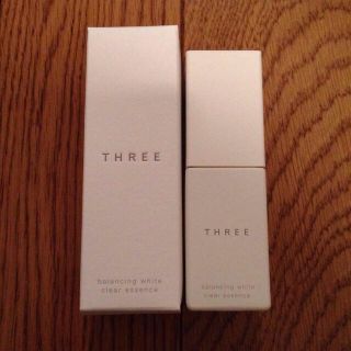 スリー(THREE)のTHREEホワイトニングエッセンス(その他)