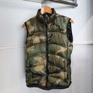 ザノースフェイス(THE NORTH FACE)のTHE NORTH FACE ダウンベスト　Lサイズ　迷彩　(ダウンベスト)