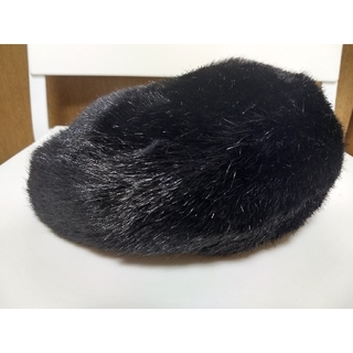 黒の毛皮ベレー帽(ハンチング/ベレー帽)