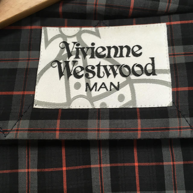 Vivienne Westwood(ヴィヴィアンウエストウッド)のvivienne  westwood MANコート メンズのジャケット/アウター(チェスターコート)の商品写真