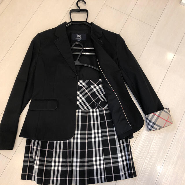 BURBERRY(バーバリー)のBurberry子供スーツ キッズ/ベビー/マタニティのキッズ服男の子用(90cm~)(ドレス/フォーマル)の商品写真