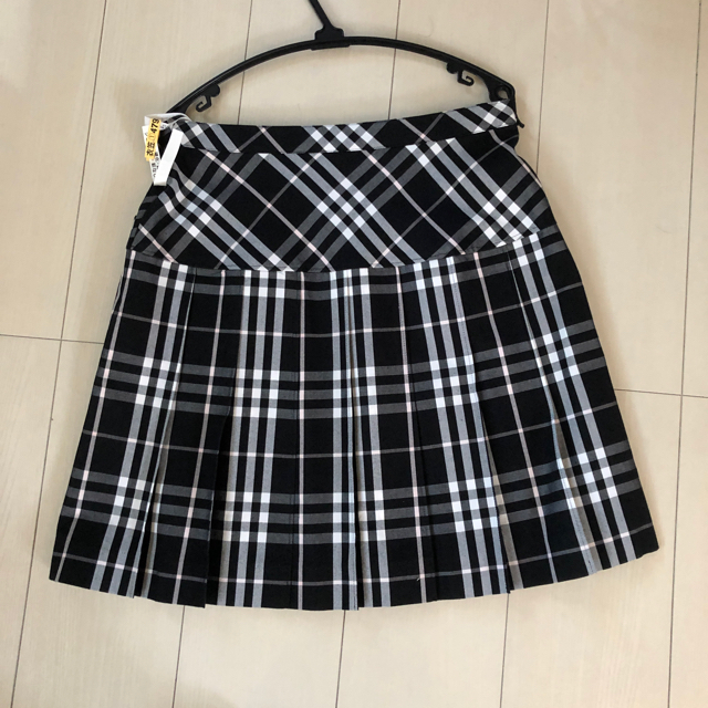 BURBERRY(バーバリー)のBurberry子供スーツ キッズ/ベビー/マタニティのキッズ服男の子用(90cm~)(ドレス/フォーマル)の商品写真