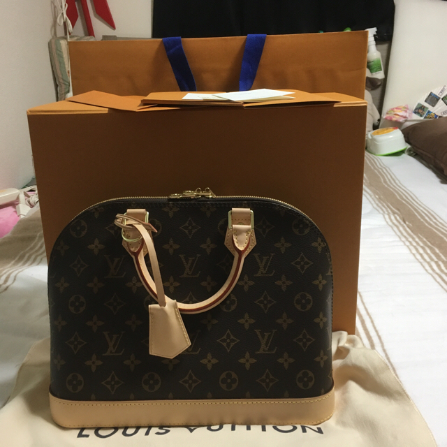 LOUIS VUITTON(ルイヴィトン)のルイヴィトン アルマPM モノグラム 新品未使用  レディースのバッグ(ハンドバッグ)の商品写真