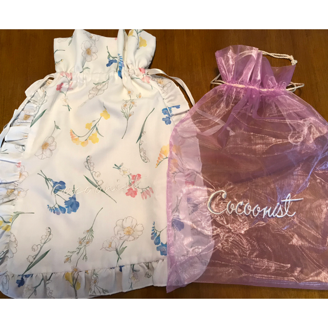 Cocoonist(コクーニスト)の新品♡cocoonist 巾着ポーチ レディースのファッション小物(ポーチ)の商品写真