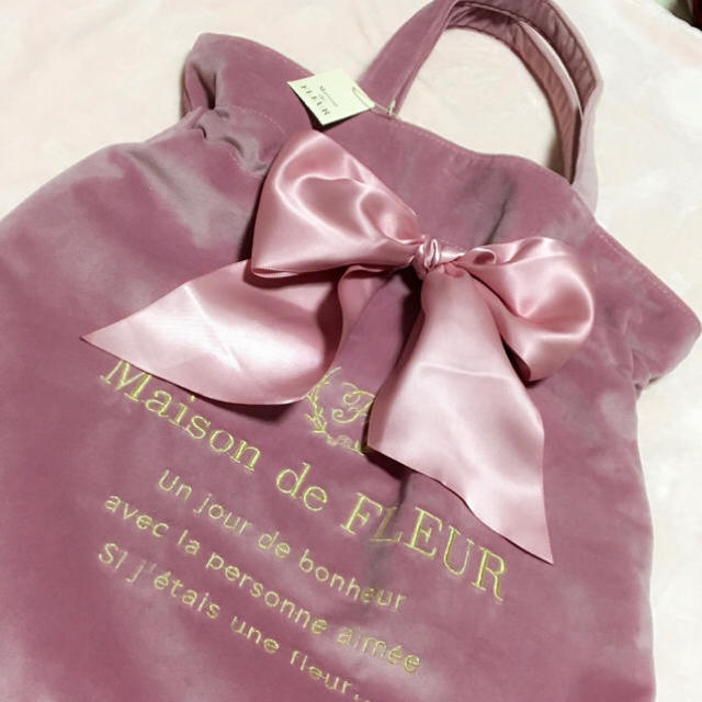 Maison de FLEUR(メゾンドフルール)のメゾンドフルール🌸ベロアピンクリボントート🎀値下げメッセ禁止 レディースのバッグ(トートバッグ)の商品写真