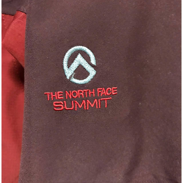 THE NORTH FACE(ザノースフェイス)のsummitシリーズ ノースフェイス マウンテンパーカー えんじ色 メンズのジャケット/アウター(マウンテンパーカー)の商品写真