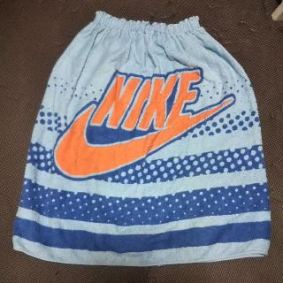 ナイキ(NIKE)のNIKE ラップタオル(マリン/スイミング)