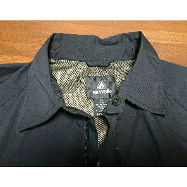 AIRWALK(エアウォーク)のairwalk黒半袖シャツ XL メンズのトップス(Tシャツ/カットソー(半袖/袖なし))の商品写真