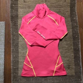 アンダーアーマー(UNDER ARMOUR)のベースレーヤー(Tシャツ(長袖/七分))