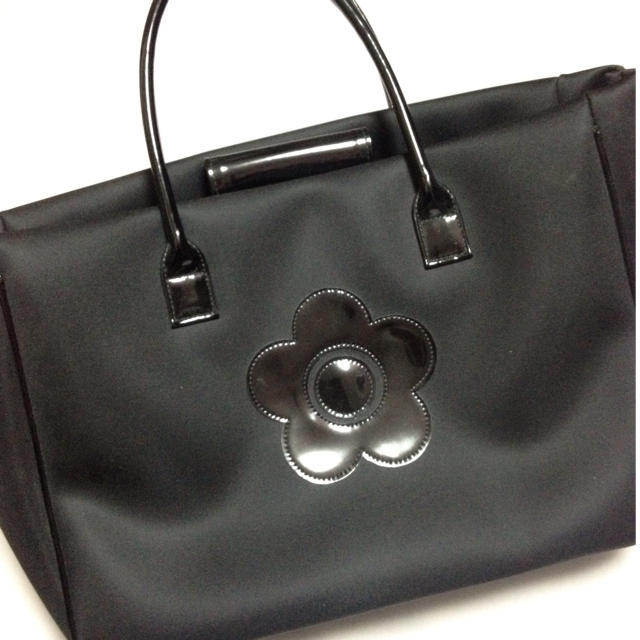 MARY QUANT(マリークワント)のマリークワント☆バッグ(黒) レディースのバッグ(ハンドバッグ)の商品写真