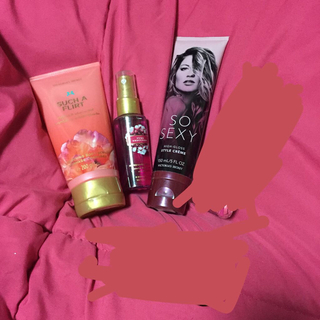 ヴィクトリアズシークレット(Victoria's Secret)のヘアクリームのみ990円(香水(女性用))