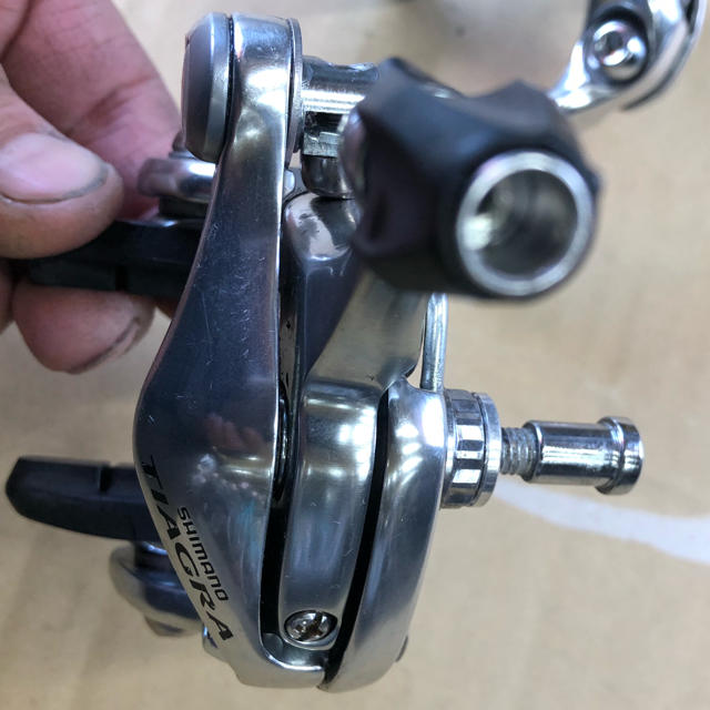 SHIMANO(シマノ)のキャリパーブレーキ 前後セット  シマノ TIAGRA スポーツ/アウトドアの自転車(パーツ)の商品写真