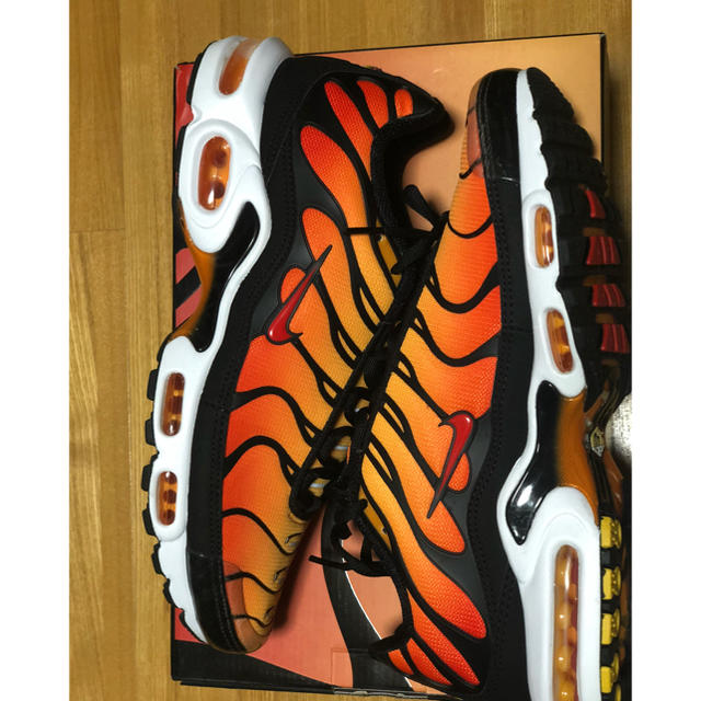 NIKE(ナイキ)のNIKE AIR MAXPLUS OG SUNSETBLACK/PIMENTO  メンズの靴/シューズ(スニーカー)の商品写真