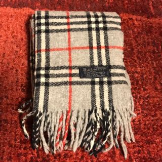 バーバリー(BURBERRY)の【美品】バーバリー グレー マフラー(マフラー/ショール)