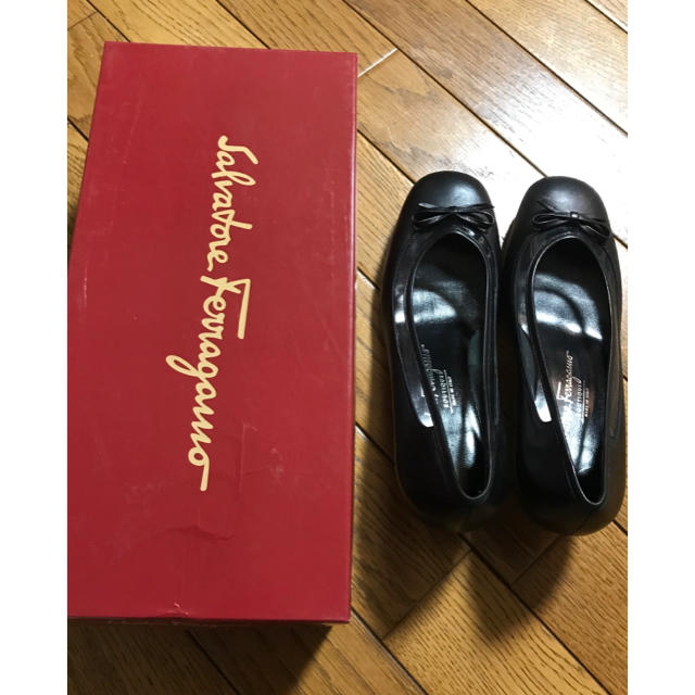 【激安大特価！】 Salvatore 黒   ヒール   靴   パンプス    フェラガモ - Ferragamo ハイヒール/パンプス